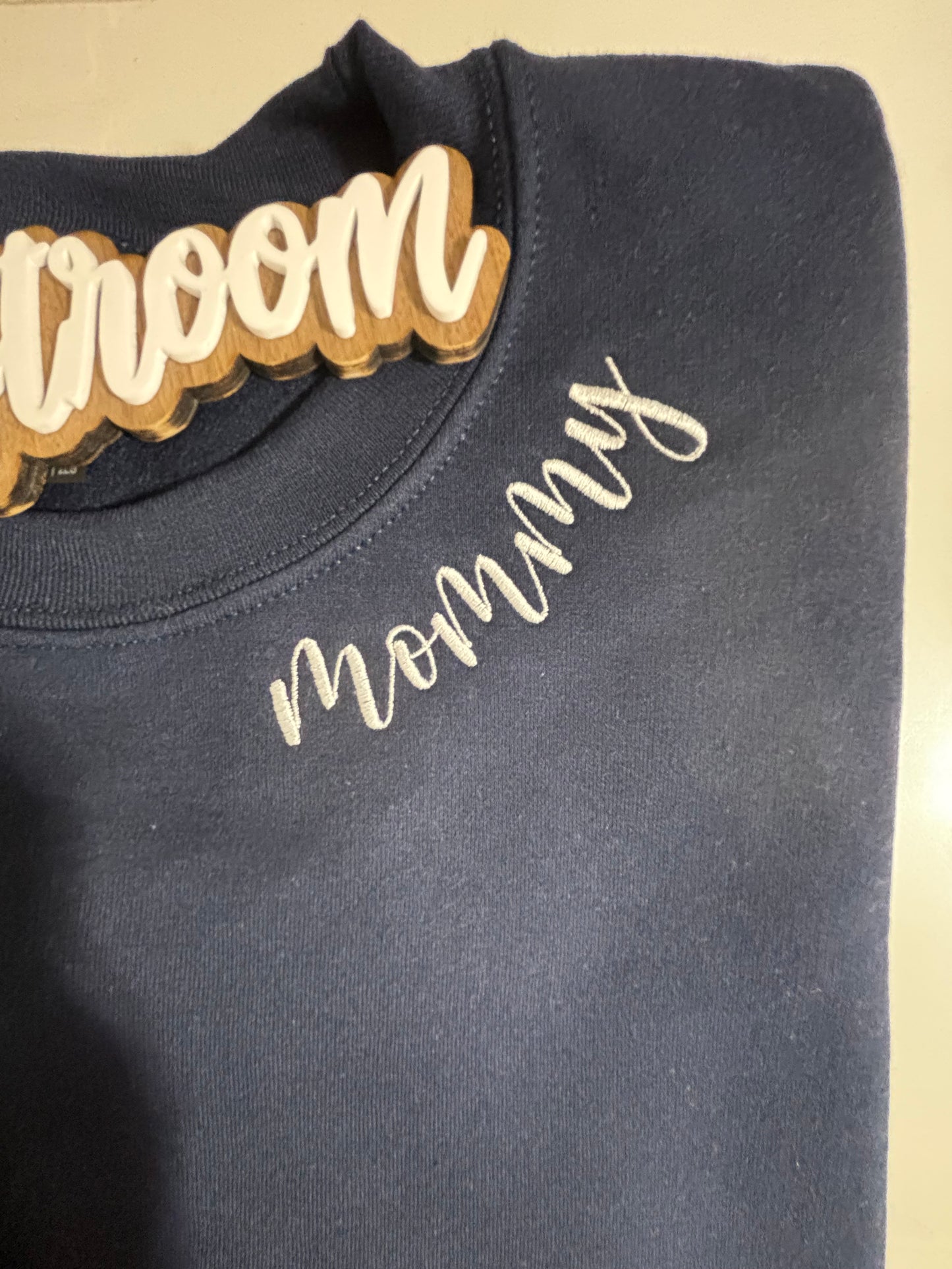 Embroidered Mommy Crewneck, Personalised Mommy Crewneck, Gift for Mom