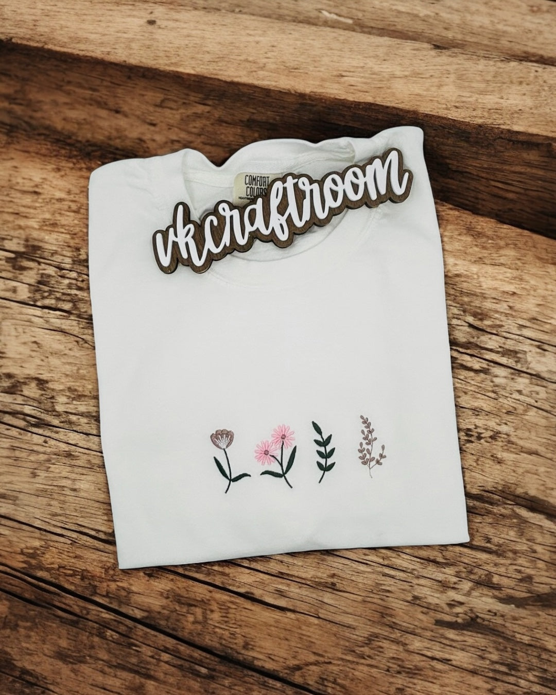 Flowers And Leaves Embroidered Crop Tee, Delicate Embroidered Flowers Tee