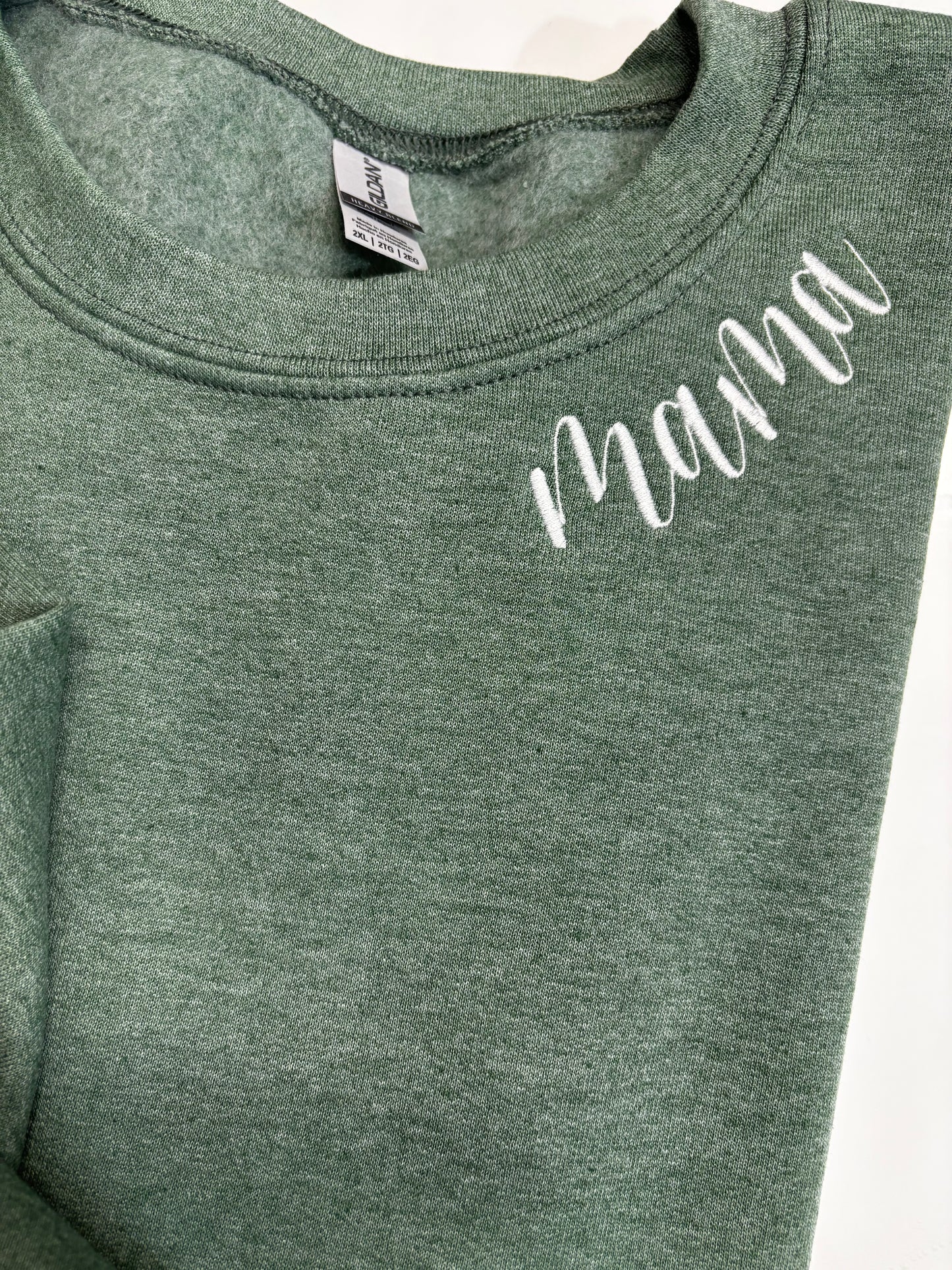 Mama Sweatshirt, Mom Sweatshirt, Gift for Mom, Embroidered Mama Sweatshirt, Personalized Gift for Her, Customized Mama Sweatshirt